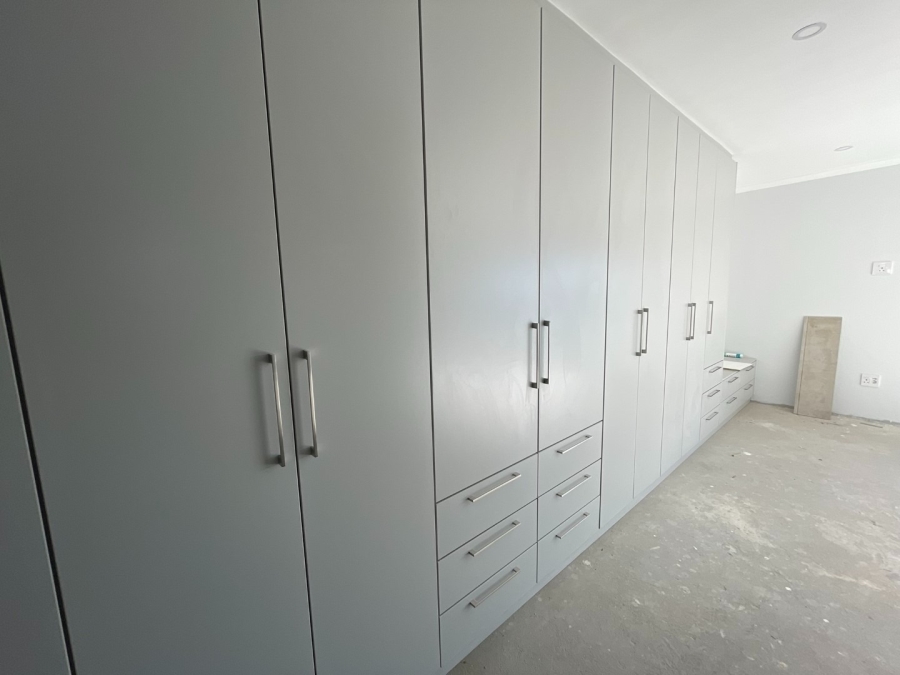 4 Bedroom Property for Sale in Sandown Western Cape